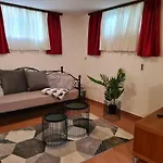 Puntamika Apartman *