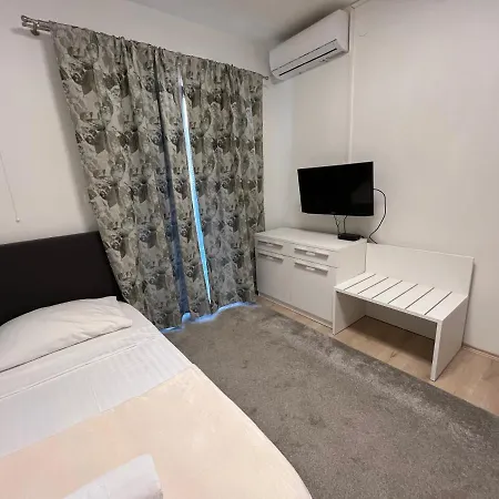 浦恩塔米卡公寓酒店 公寓 扎达尔