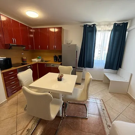 Puntamika Апартаменти *